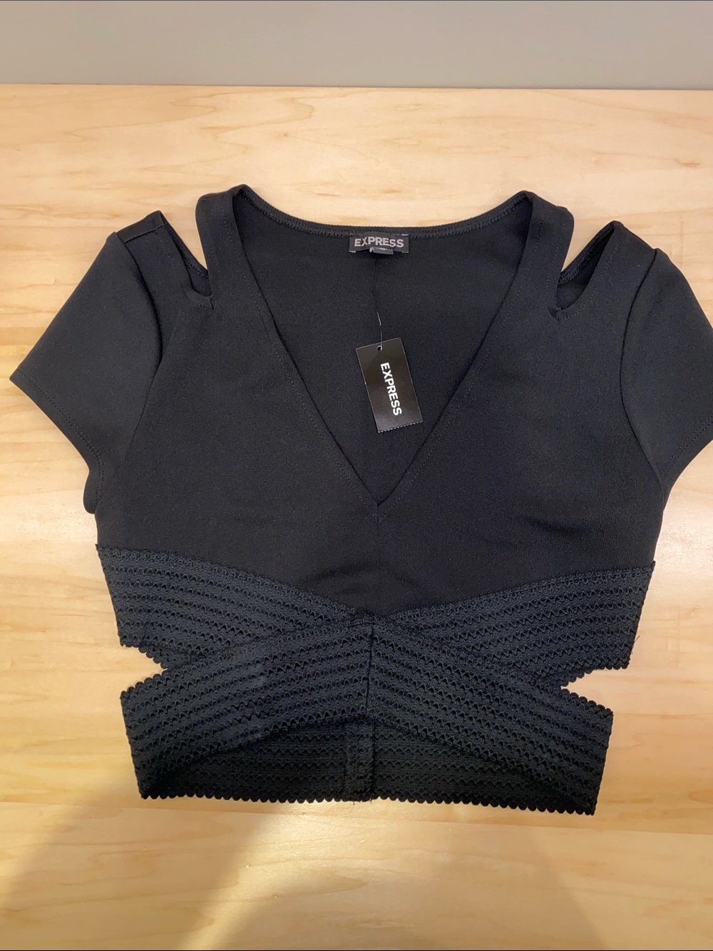 Express Black Cutout Cropped V-Neck Top